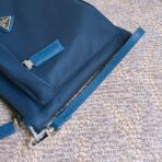 CLUTCH 28 IN NAVY BLUE RE-NYLON - 图片 3