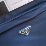 CLUTCH 28 IN NAVY BLUE RE-NYLON - 图片 8