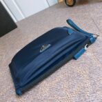 CLUTCH 28 IN NAVY BLUE RE-NYLON - 图片 2