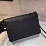 CLUTCH 26 IN BLACK GRAINED CALFSKIN TRIANGLE LOGO - 图片 9