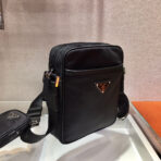 CROSSBODY BAG 20 IN BLACK RE-NYLON AND SAFFIANO LEATHER TRIM - 图片 7