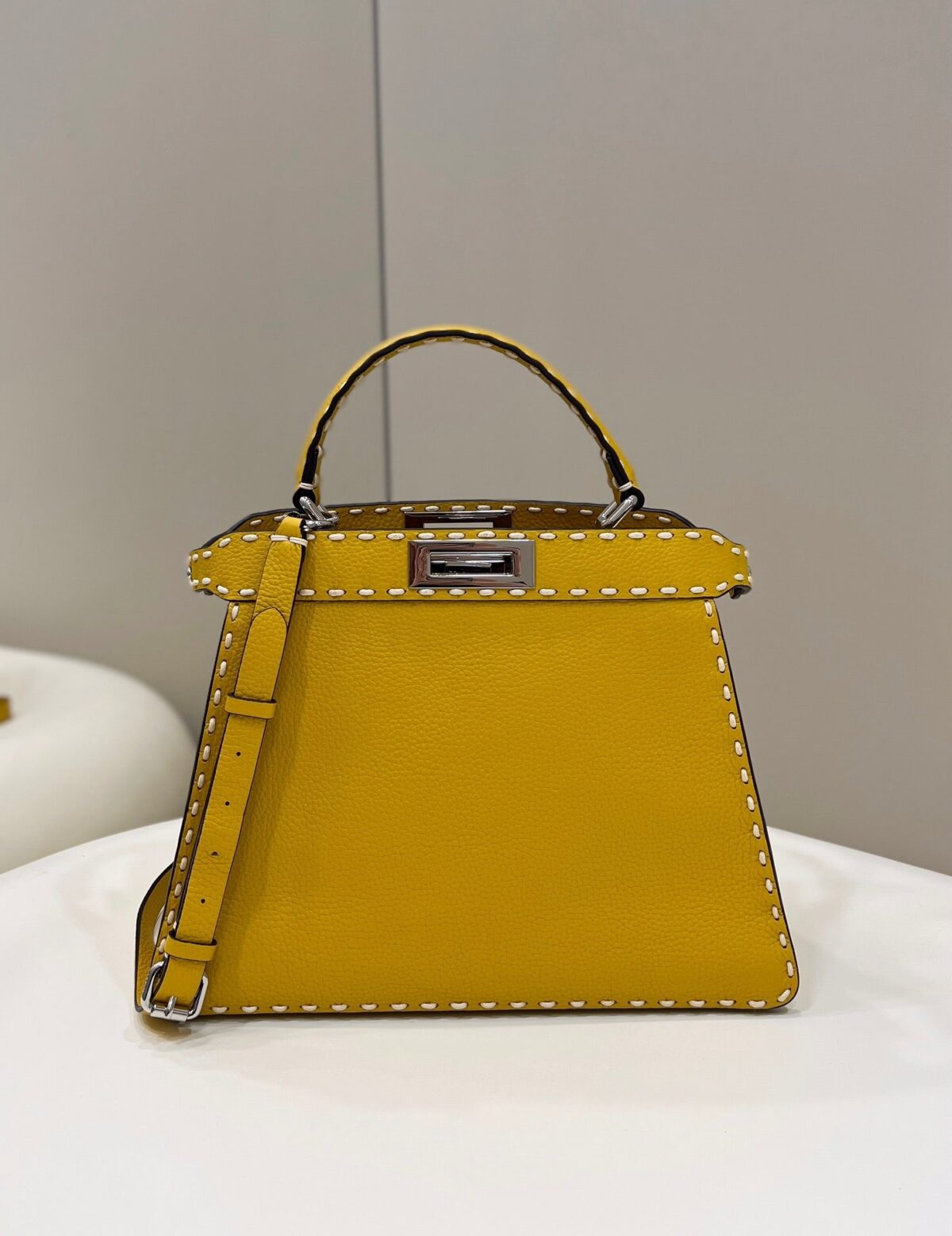 PEEKABOO ISEEU 33 IN YELLOW GRAINED CALFSKIN SILVER HARDWARE - 图片 2