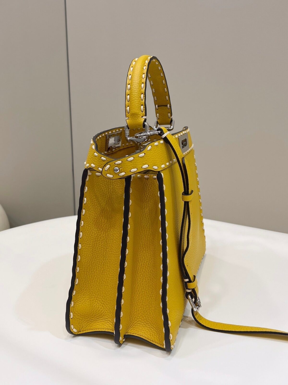 PEEKABOO ISEEU 33 IN YELLOW GRAINED CALFSKIN SILVER HARDWARE - 图片 6