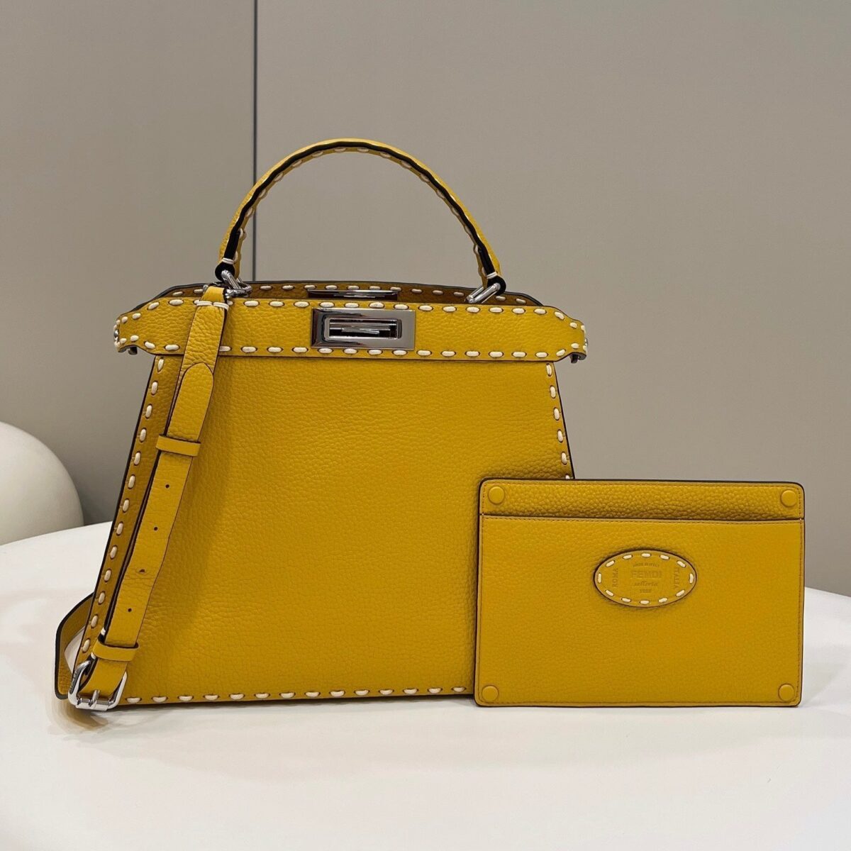 PEEKABOO ISEEU 33 IN YELLOW GRAINED CALFSKIN SILVER HARDWARE - 图片 1