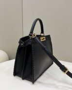 PEEKABOO ISEEU 27 IN BLACK SMOOTH CALFSKIN WITH WOVEN TRIM GOLD HARDWARE - 图片 5
