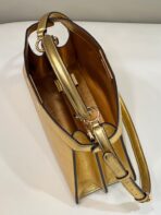 PEEKABOO ISEEU 33 IN GOLD METALLIC CALFSKIN GOLD HARDWARE - 图片 3