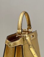 PEEKABOO ISEEU 33 IN GOLD METALLIC CALFSKIN GOLD HARDWARE - 图片 4