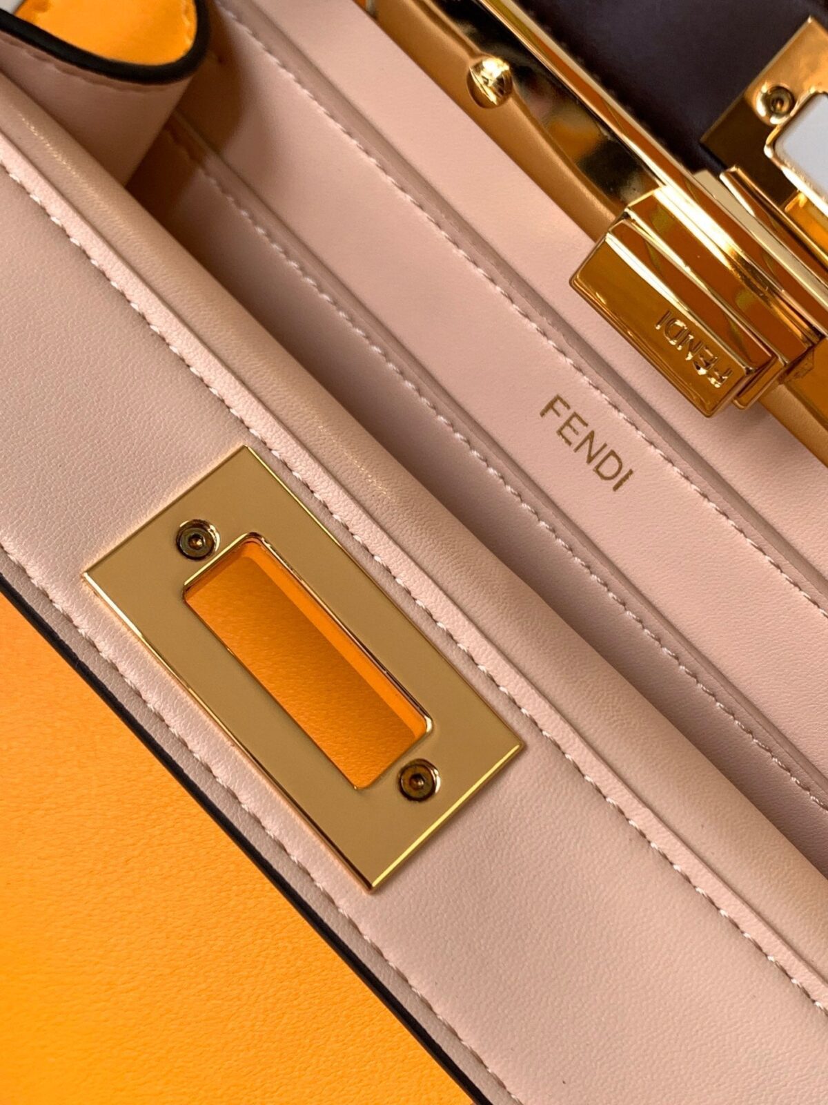 Peekaboo ISeeU Small 27cm Bag yellow lambskin gold hardware - 图片 5