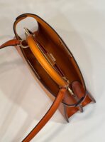 PEEKABOO ISEEU 33 IN ORANGE OMBRE SMOOTH CALFSKIN GOLD HARDWARE - 图片 8