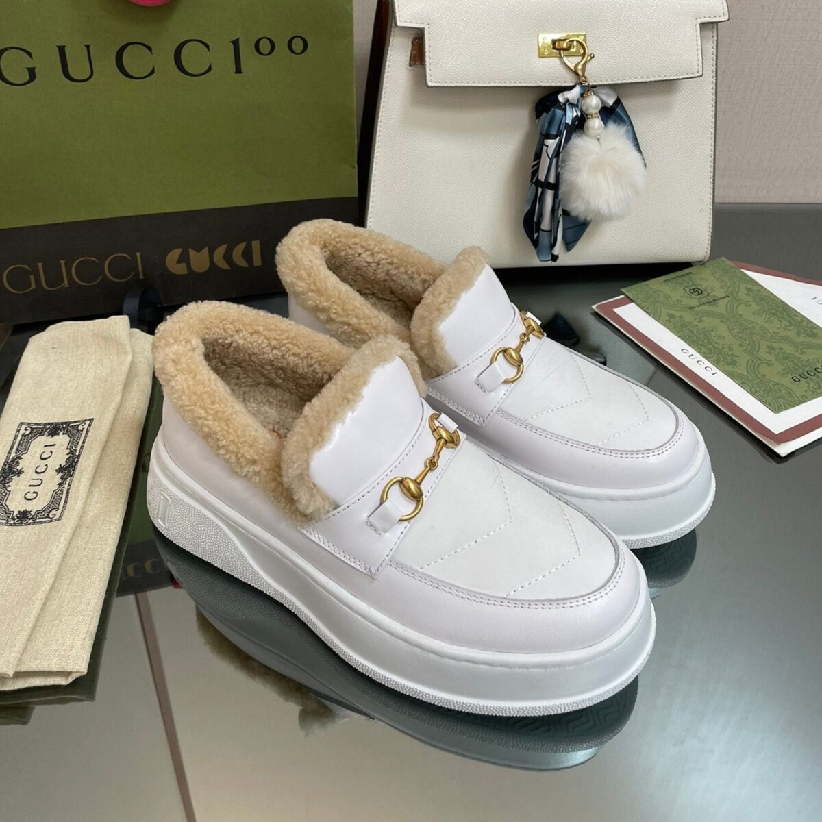 GG LOAFER IN WHITE CALFSKIN WITH BEIGE WOOL LINING - 图片 1