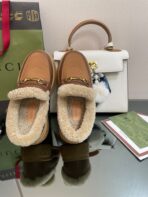 GG LOAFER IN PEANUT BROWN AND CHOCOLATE BROWN CALFSKIN WITH BEIGE WOOL LINING - 图片 4
