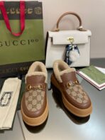 GG LOAFER IN PEANUT BROWN JACQUARD AND CHOCOLATE BROWN CALFSKIN WITH BEIGE WOOL LINING - 图片 4