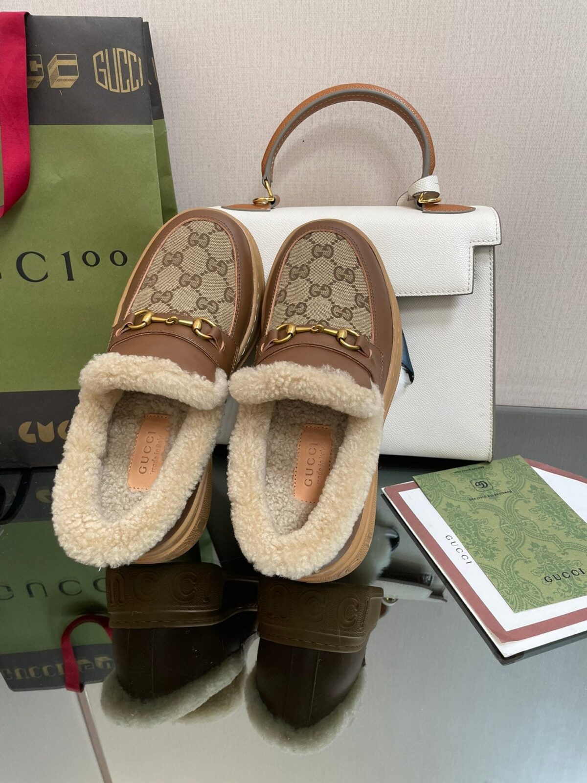 GG LOAFER IN PEANUT BROWN JACQUARD AND CHOCOLATE BROWN CALFSKIN WITH BEIGE WOOL LINING - 图片 3