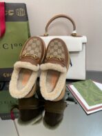GG LOAFER IN PEANUT BROWN JACQUARD AND CHOCOLATE BROWN CALFSKIN WITH BEIGE WOOL LINING - 图片 3