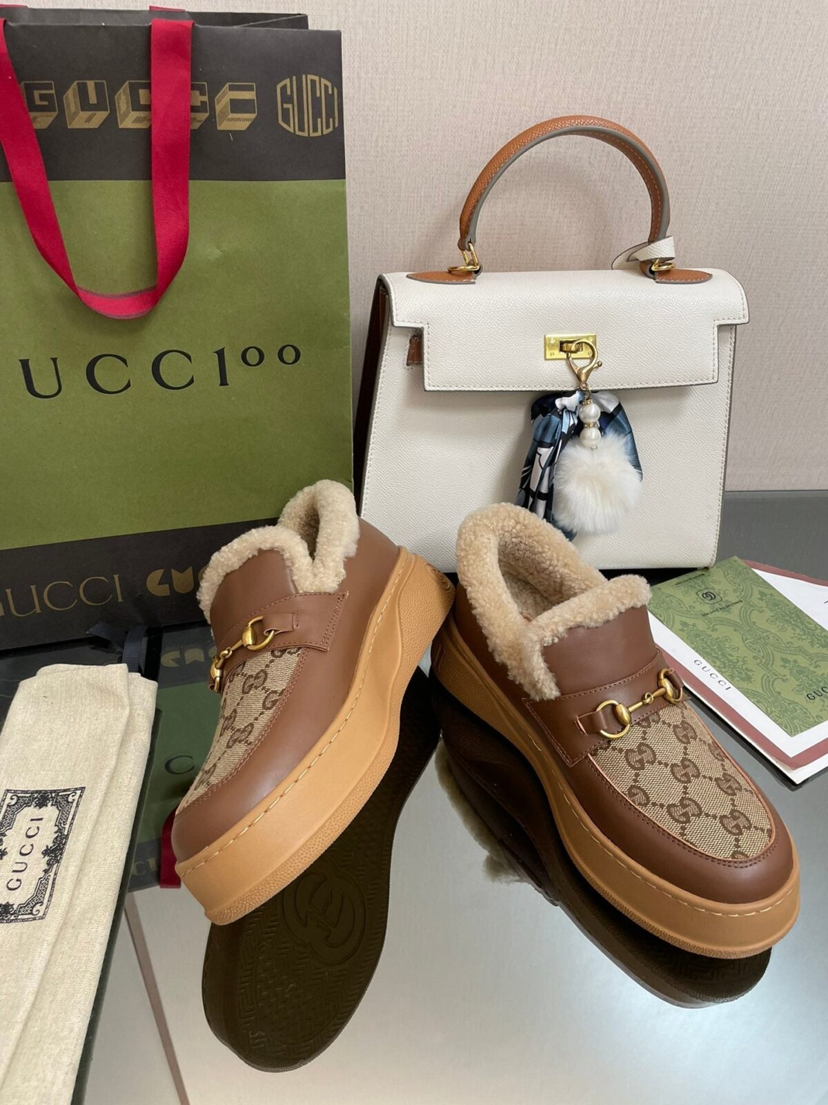 GG LOAFER IN PEANUT BROWN JACQUARD AND CHOCOLATE BROWN CALFSKIN WITH BEIGE WOOL LINING - 图片 5