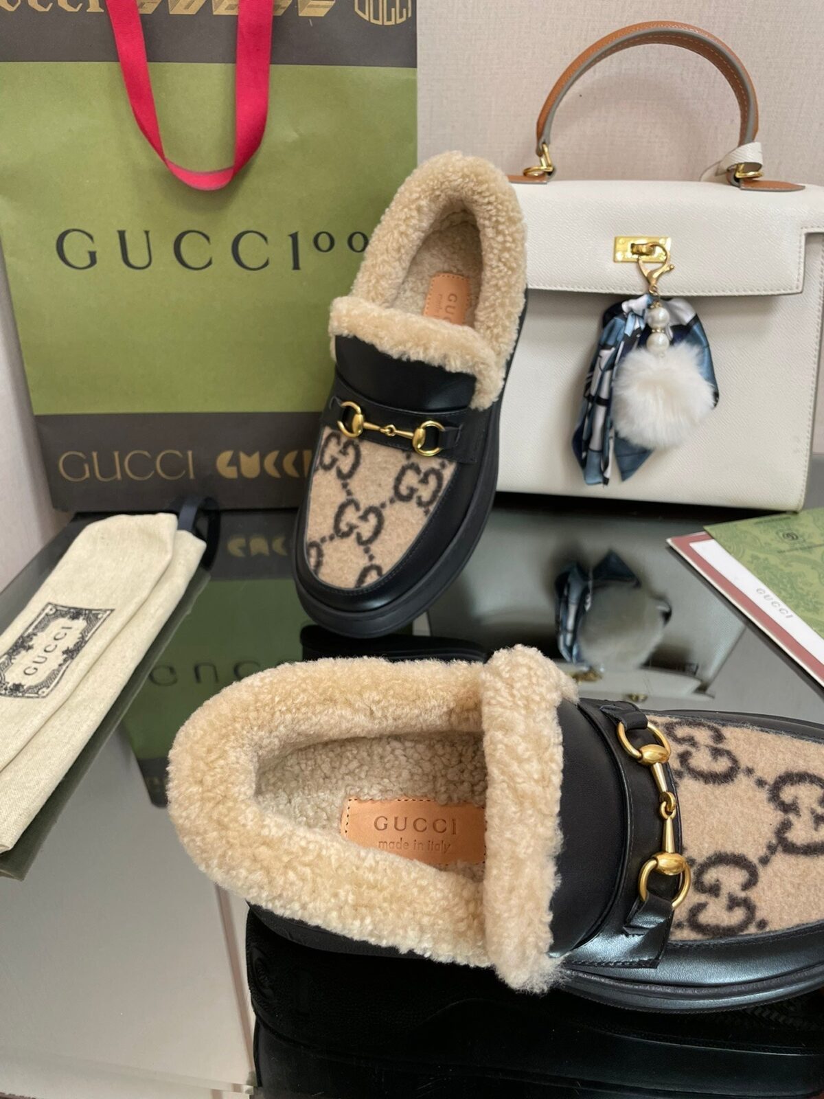 GG LOAFER IN CAMEL BROWN JACQUARD AND BLACK CALFSKIN WITH BEIGE WOOL LINING - 图片 7