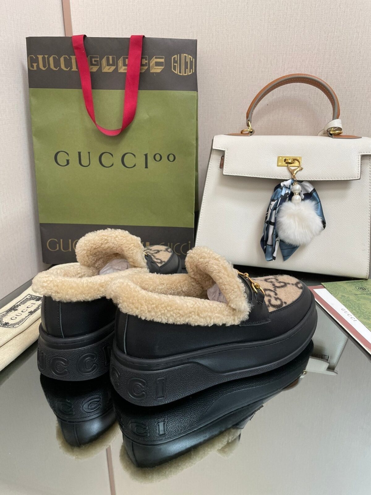 GG LOAFER IN CAMEL BROWN JACQUARD AND BLACK CALFSKIN WITH BEIGE WOOL LINING - 图片 5
