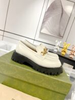 GG LOAFER WITH GG CHAINS WHITE CALFSKIN - 图片 4