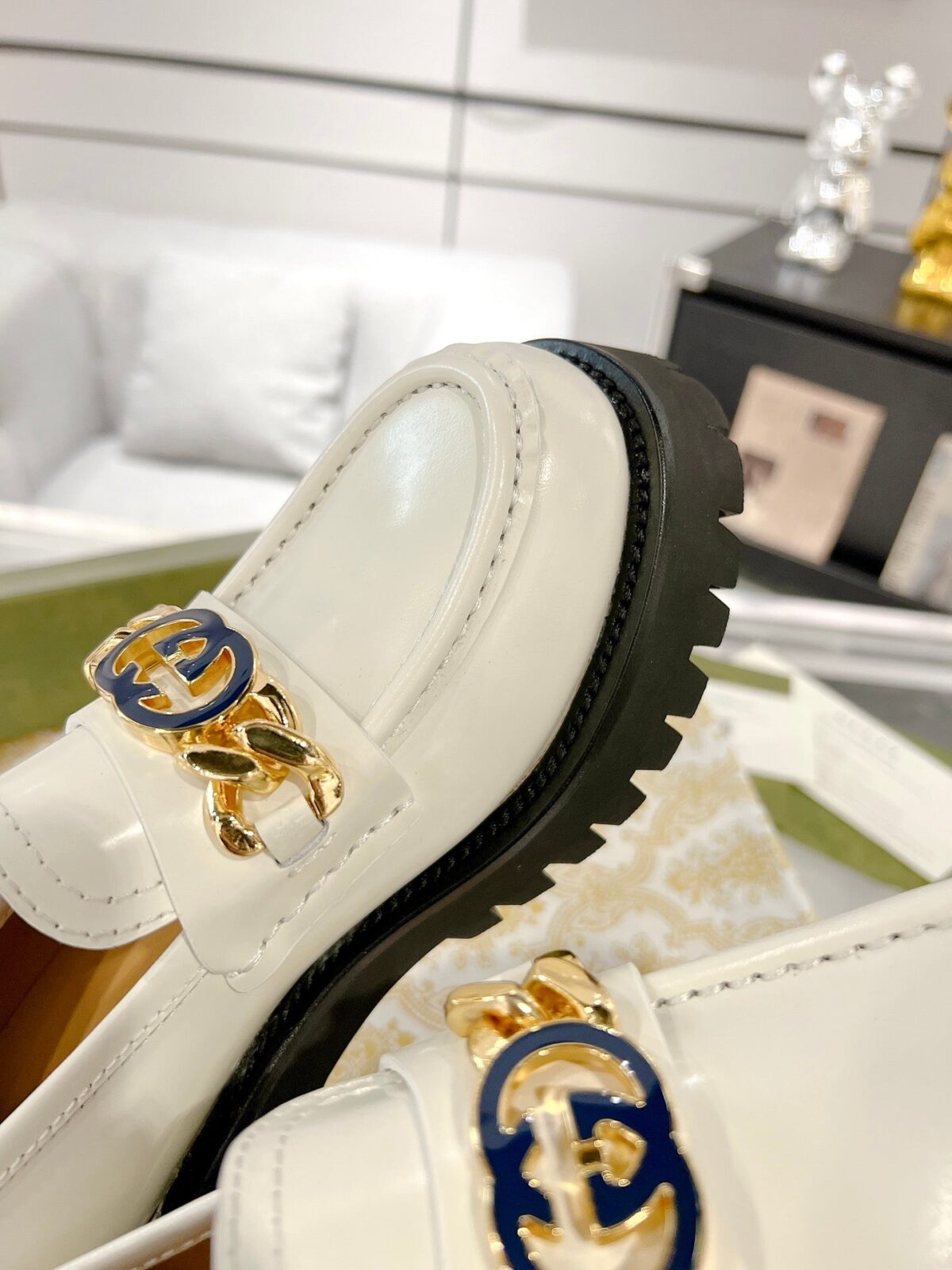 GG LOAFER WITH GG CHAINS WHITE CALFSKIN - 图片 6