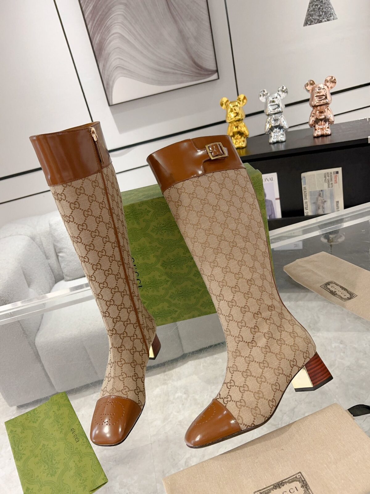GG KNEE BOOTS IN BRONZE BROWN MONOGRAM CANVAS AND GLOSSY SHEEPSKIN - 图片 6