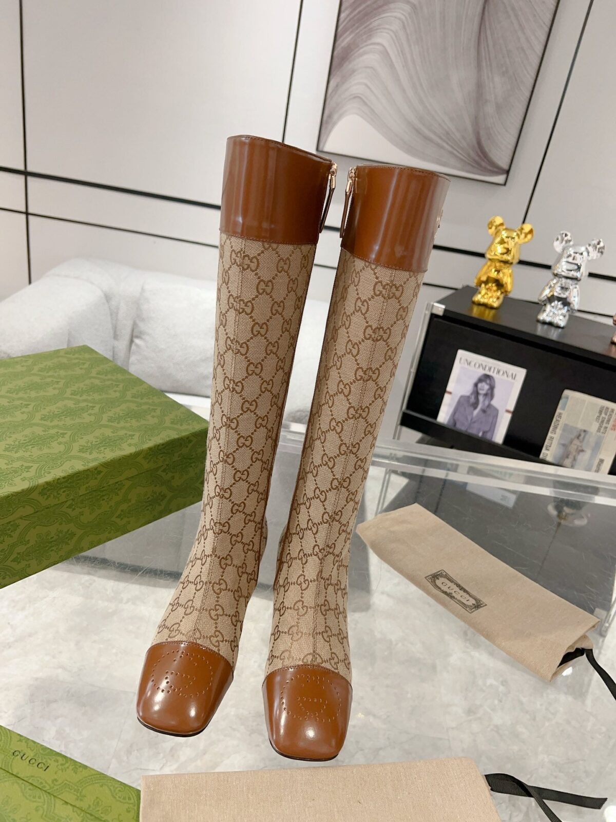 GG KNEE BOOTS IN BRONZE BROWN MONOGRAM CANVAS AND GLOSSY SHEEPSKIN - 图片 8