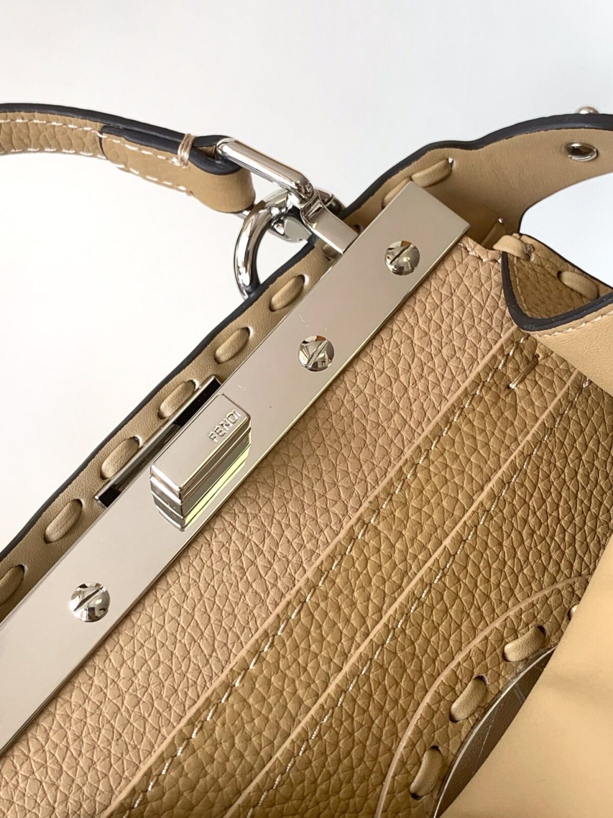 Peekaboo ISeeU Petite 20 Bag Light Brown Leather Shw - 图片 5