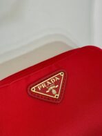 CLUTCH 12 IN PASSION RED RE-NYLON - 图片 4