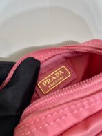 CLUTCH 12 IN CANDY PINK RE-NYLON - 图片 2