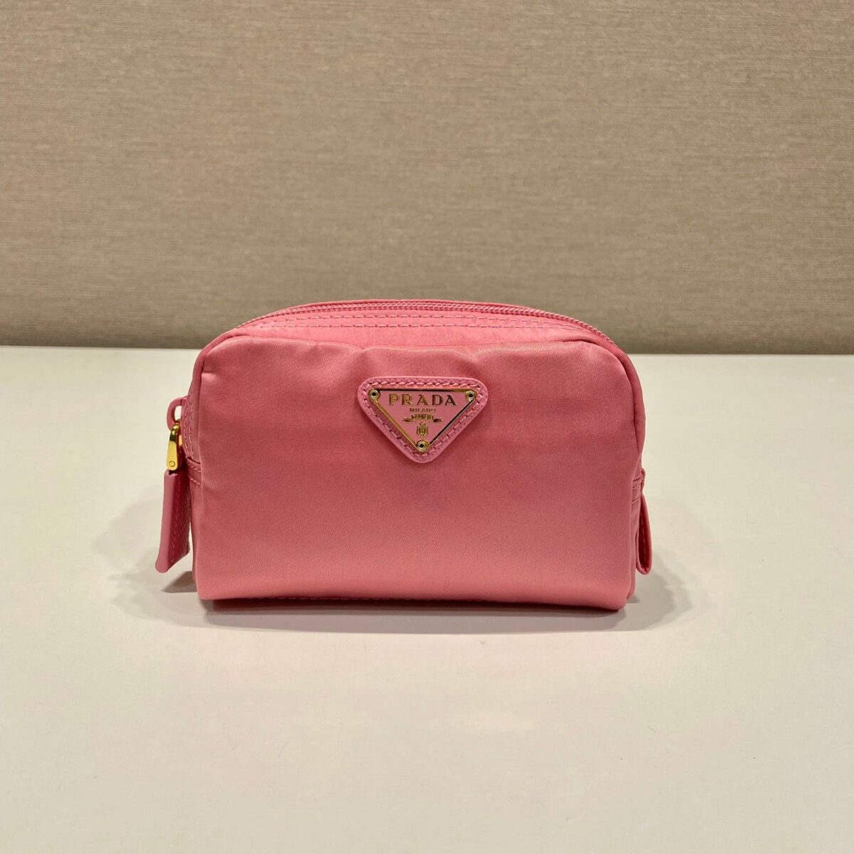 CLUTCH 12 IN CANDY PINK RE-NYLON - 图片 1