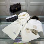 CLASSIC HAT & SCARF SET IN WHITE CASHMERE 379251 - 图片 6