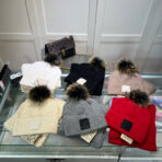CLASSIC HAT & SCARF SET IN WHITE CASHMERE 379251 - 图片 7