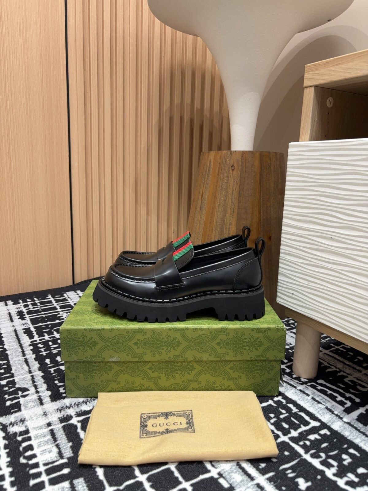 GG LOAFER WITH WEB IN BLACK CALFSKIN - 图片 9
