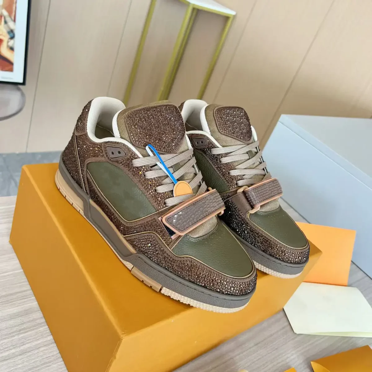 Factory Wholesale High Quality Designer Fashion Men's Women's Sneakers Casual Luxury Running Sport Walking Style Shoes for Men - 图片 5