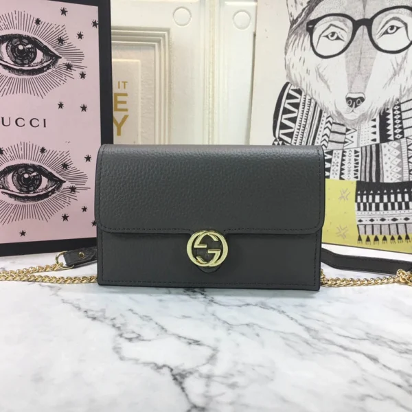 Model: 499808 Size: 20*12*6cm