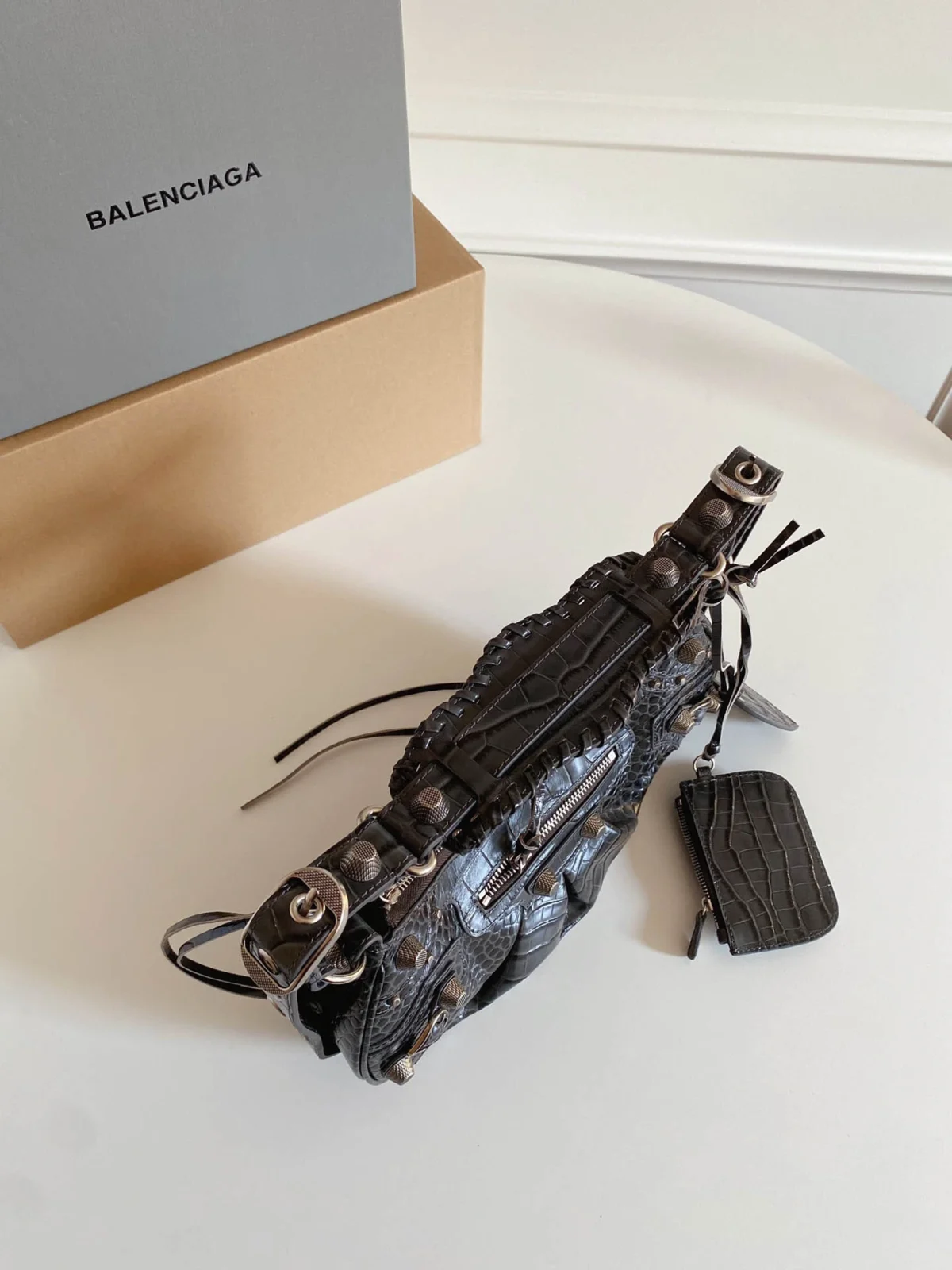 Balenciag Le Cagole Crossbody Bag Size: 33*16cm*8cm - 图片 5