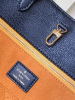 Louis Vuitton Size: 41.0 x 34.0 x 19.0 cm - 图片 3
