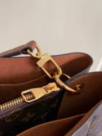 Louis Vuitton Size: 34.0 x 24.0 x 13.0 cm - 图片 3