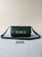 Gossip bag crossbody bag Size: 23.5×12.4×10.4cm