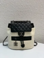 Backpack size: 24*14*22 high cm