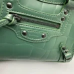 Balenciag* Neo Classic biker bag Model: 92535 Size: 40*54*21.5*34cm 25*33*13*20cm - 图片 4