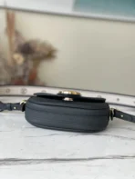 Louis Vuitton Size: 21 x 15 x 6.5 cm - 图片 7