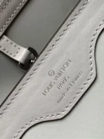 Louis Vuitton Size: 24x14x9cm - 图片 2