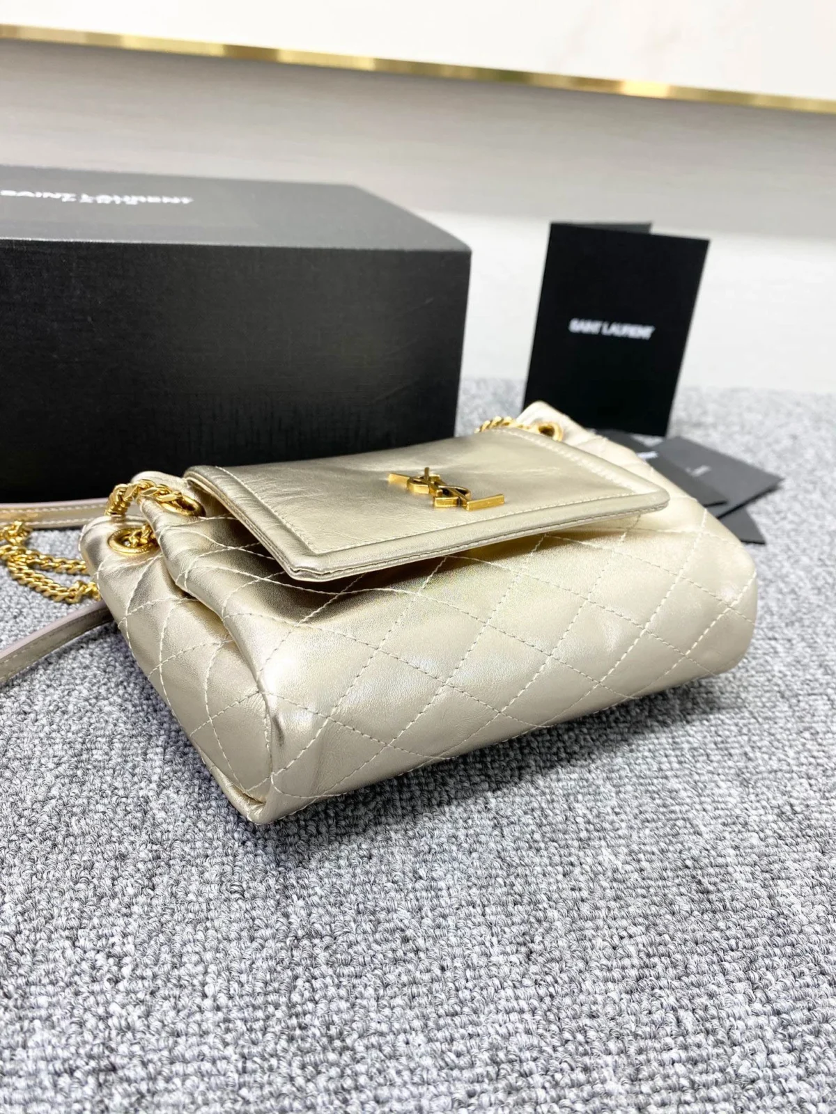 Lambskin Size：18x13x6cm Code：672838 - 图片 5