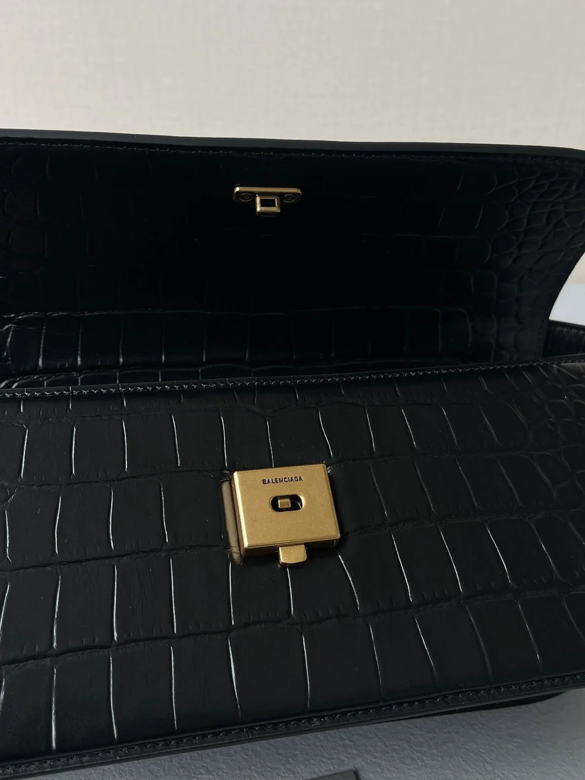 Gossip bag crossbody size: 23.5×12.4×10.4cm - 图片 4