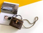 LV Model: M45165 Size:19*13*11cm