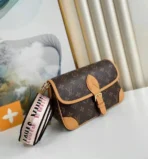 Louis Vuitton Retro Underarm Crossbody Bag - 图片 9