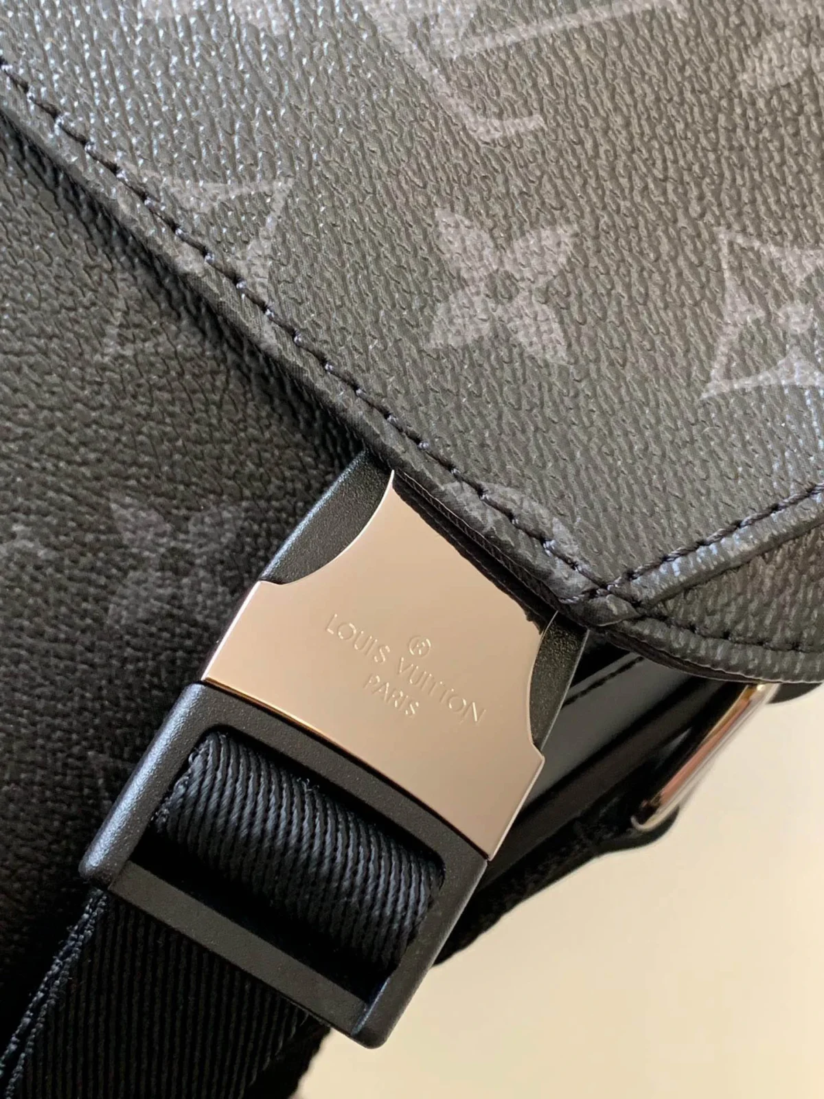 LV Model: M41055 Size 29*20*13cm - 图片 5