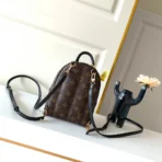 LV Model: M44873 Size 17*22*10cm - 图片 9