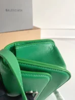 Crossbody Size: 23.5×12.4×10.4cm - 图片 5