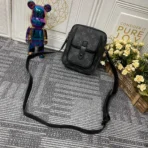 Louis Vuitton size: 15.0 x 17.0 x 8.0cm